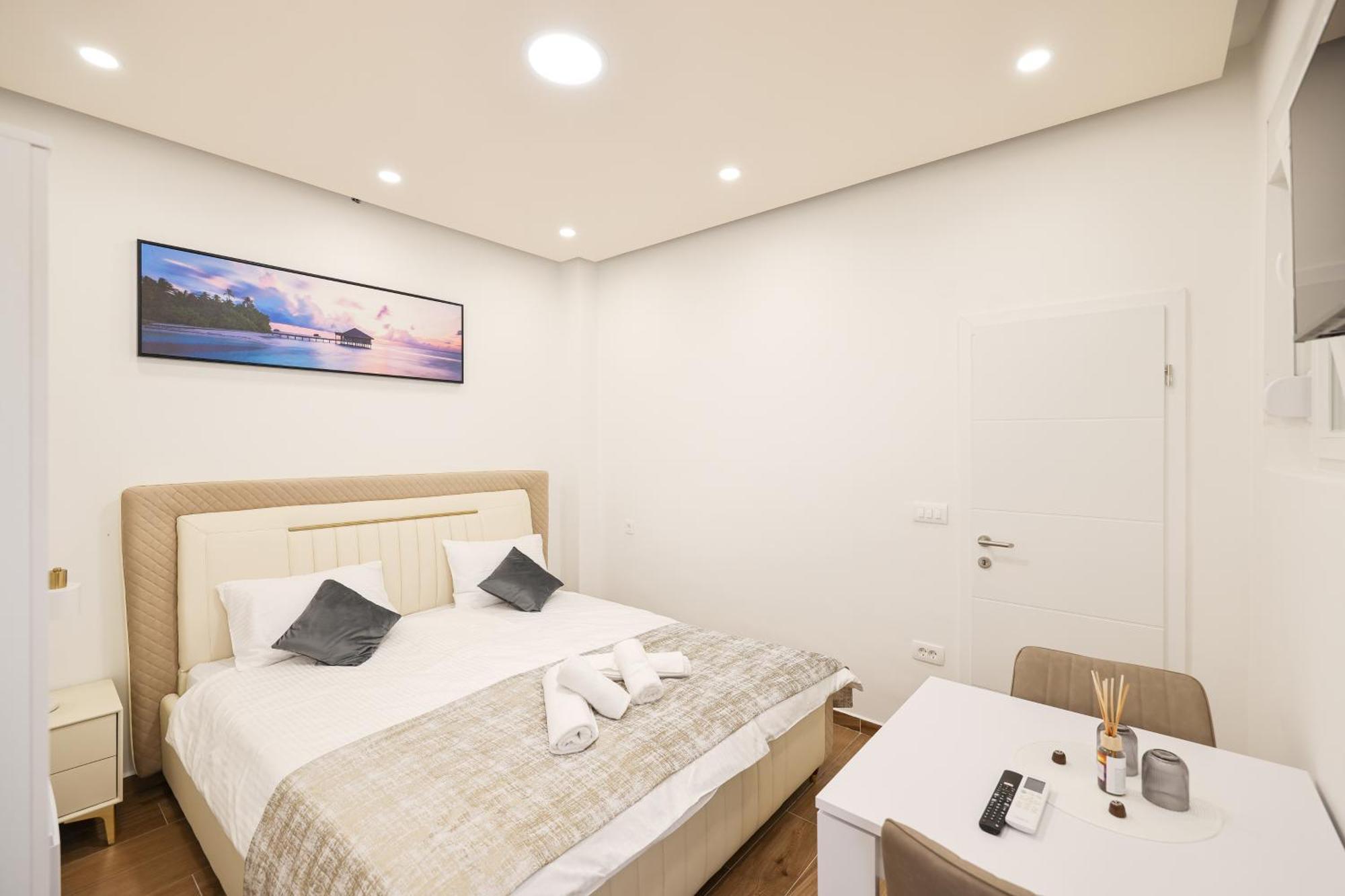 Premium Rooms Prince Zára Kültér fotó