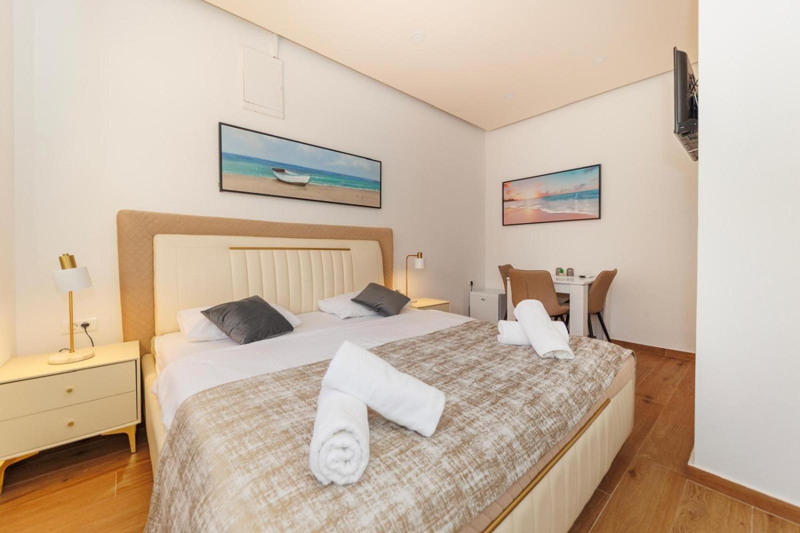 Premium Rooms Prince Zára Kültér fotó