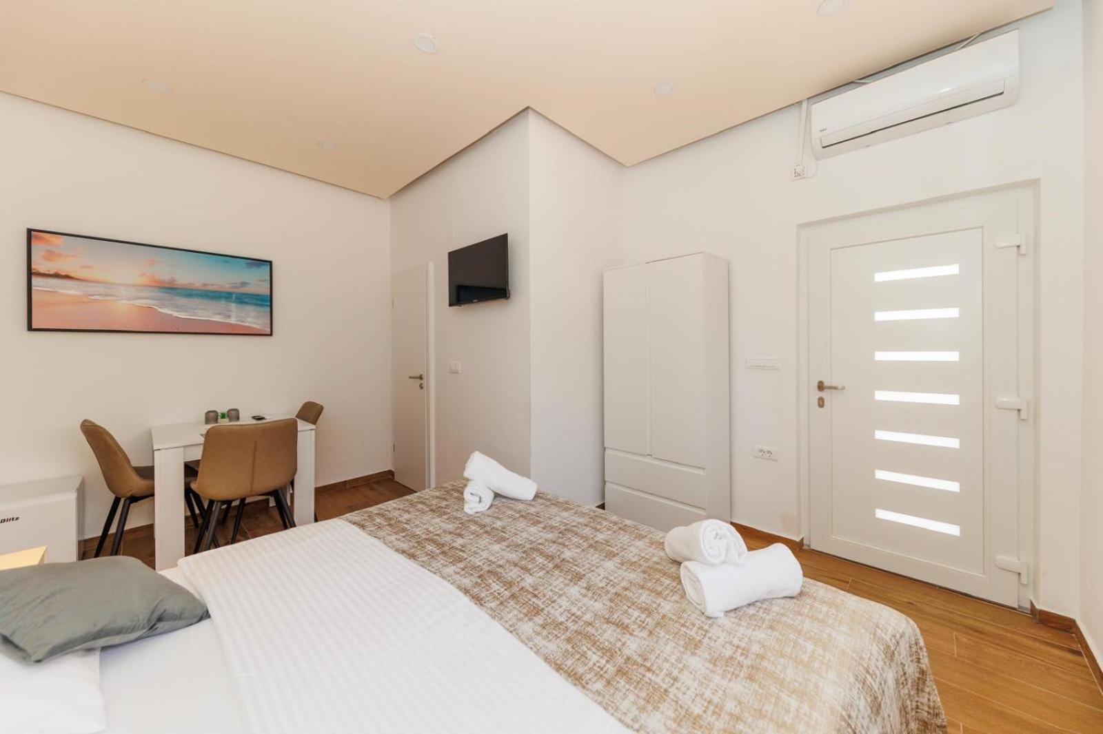 Premium Rooms Prince Zára Kültér fotó